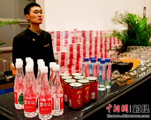 APEC会场上演营销大战 加多宝向世界奏响“好声音”