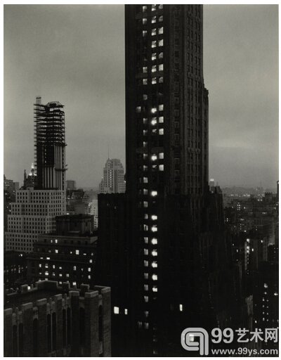 《EVENING, NEW YORK FROM THE SHELTON》,成交价92.9万美元