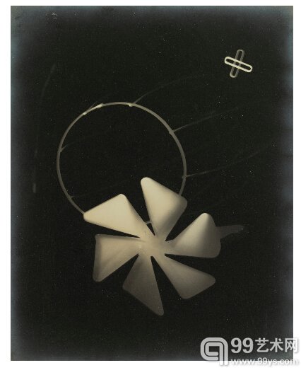 《PHOTOGRAM WITH PINWHEEL AND OTHER SHAPES》,成交价77.3万美元